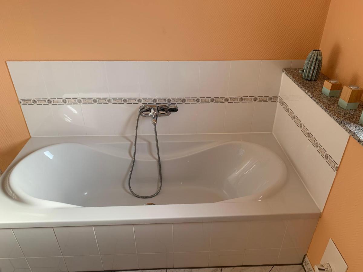 Ferienwohnung Blütenstadt Leichlingen Exterior foto